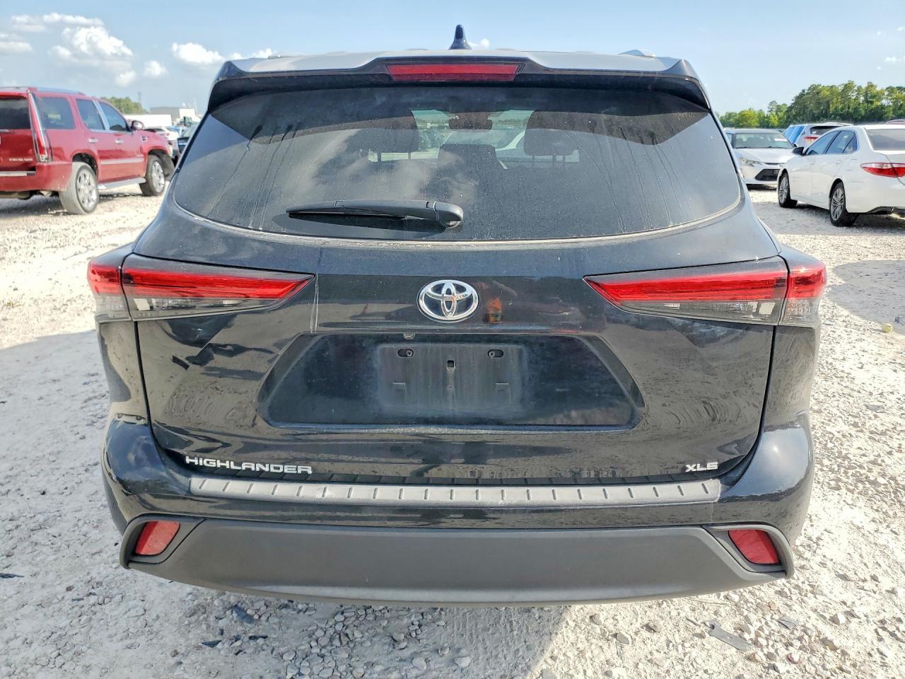 2022 Toyota Highlander Xle - Image 6