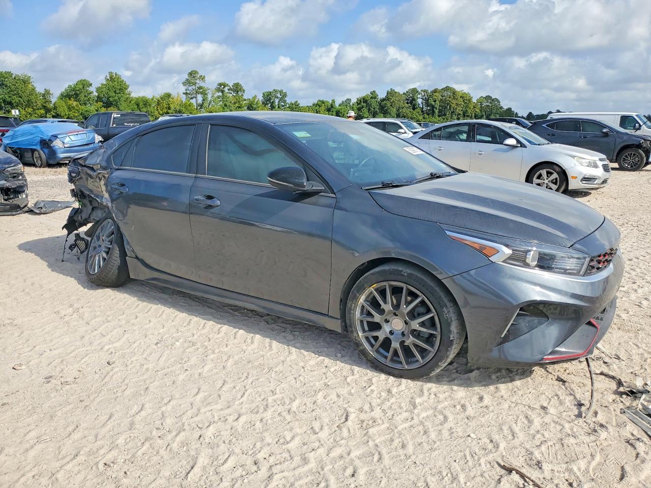 2024 Kia Forte Gt Line - Image 4