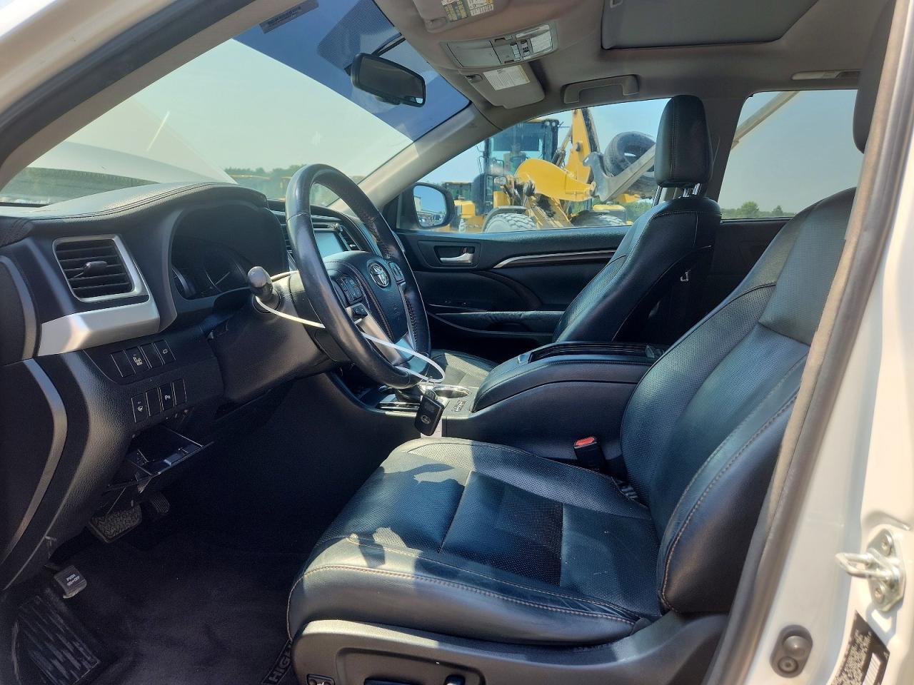 2014 Toyota Highlander Limited - Image 7