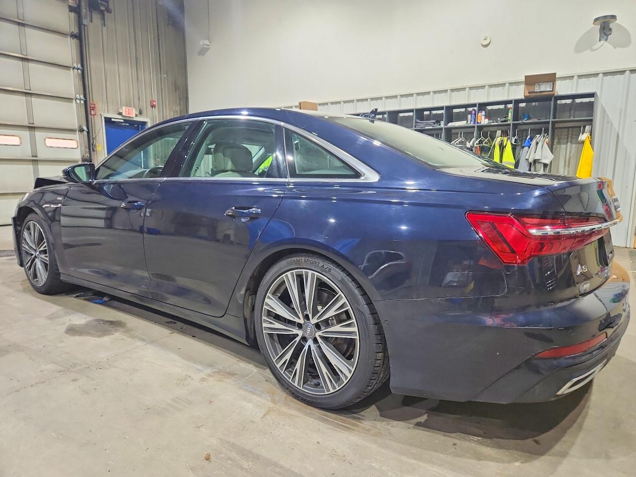 2019 Audi A6 Premium Plus - Фото 2
