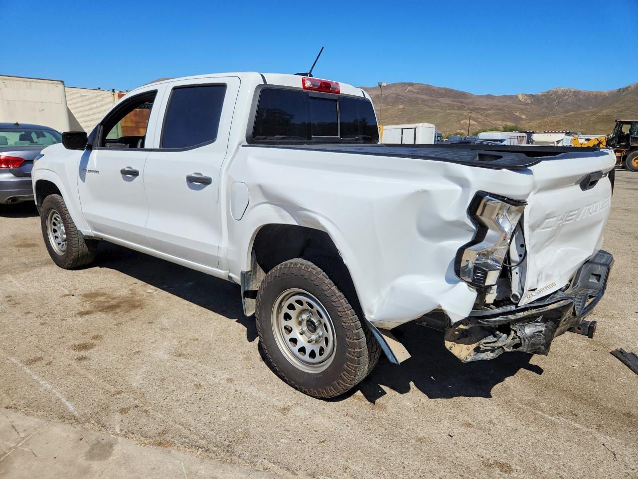 2023 Chevrolet Colorado - Фото 2