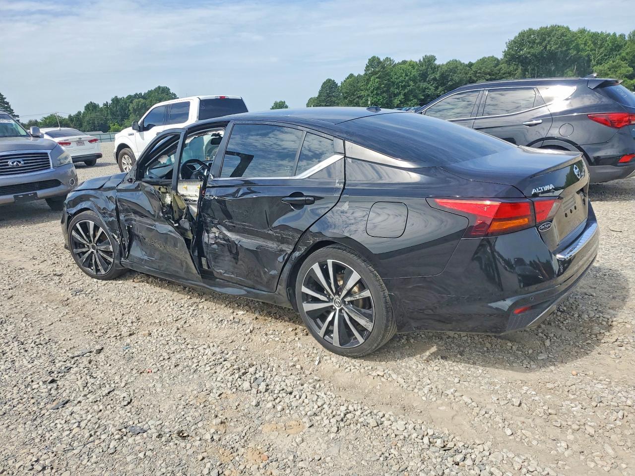 2021 Nissan Altima Sr - Image 2