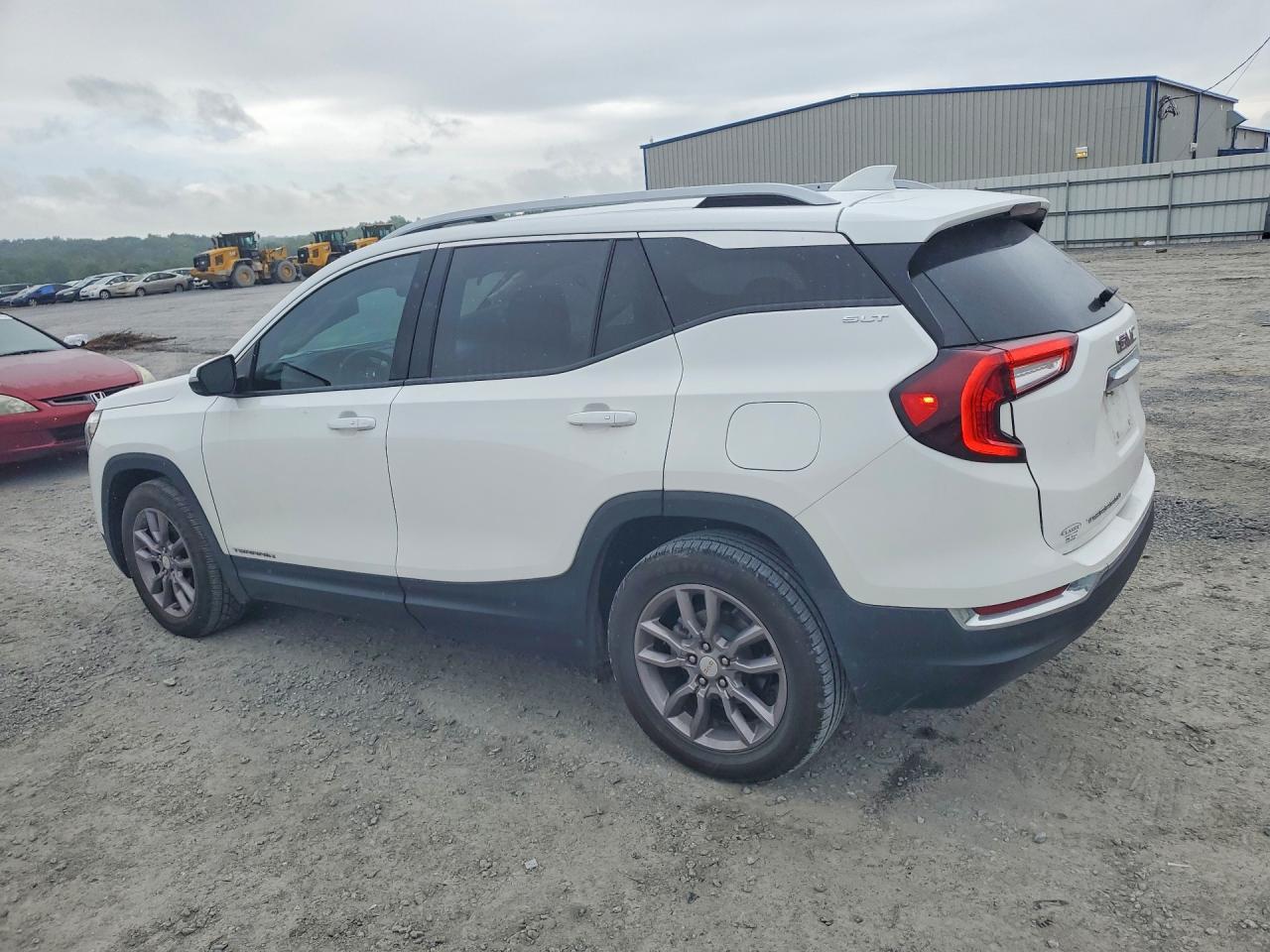 2023 GMC Terrain Slt - Фото 2