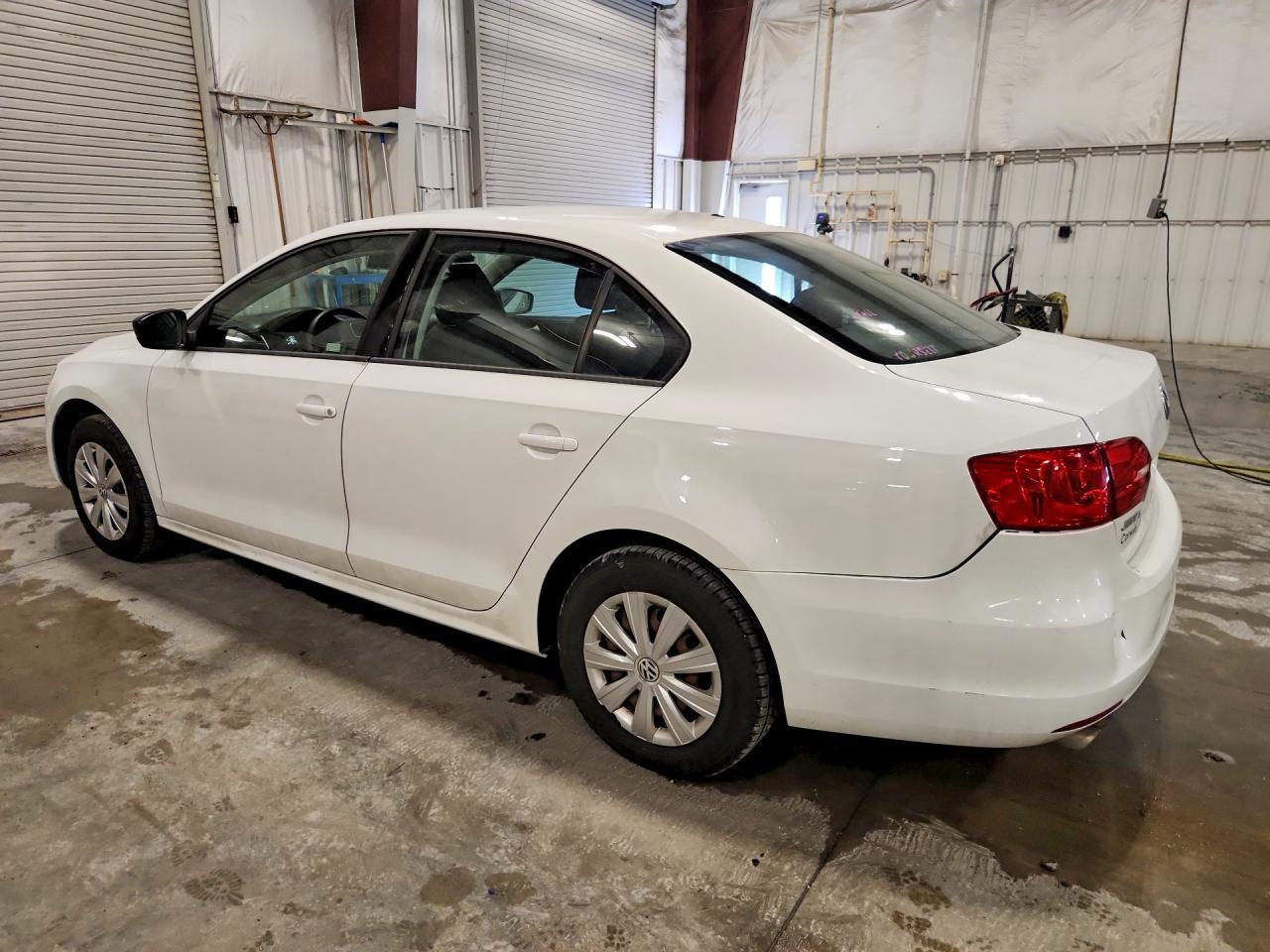 2014 Volkswagen Jetta Base - Фото 2