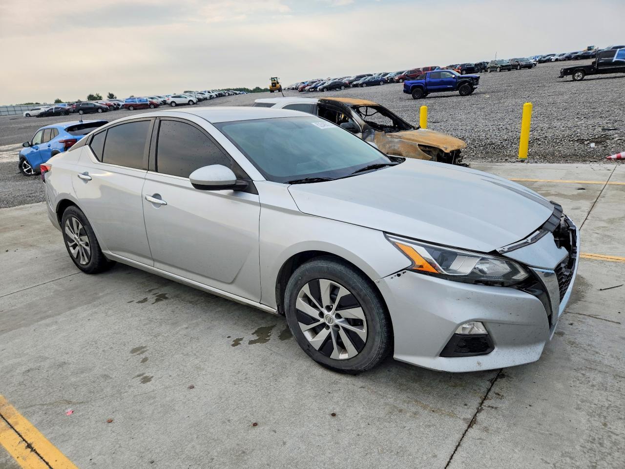 2019 Nissan Altima S - Image 4