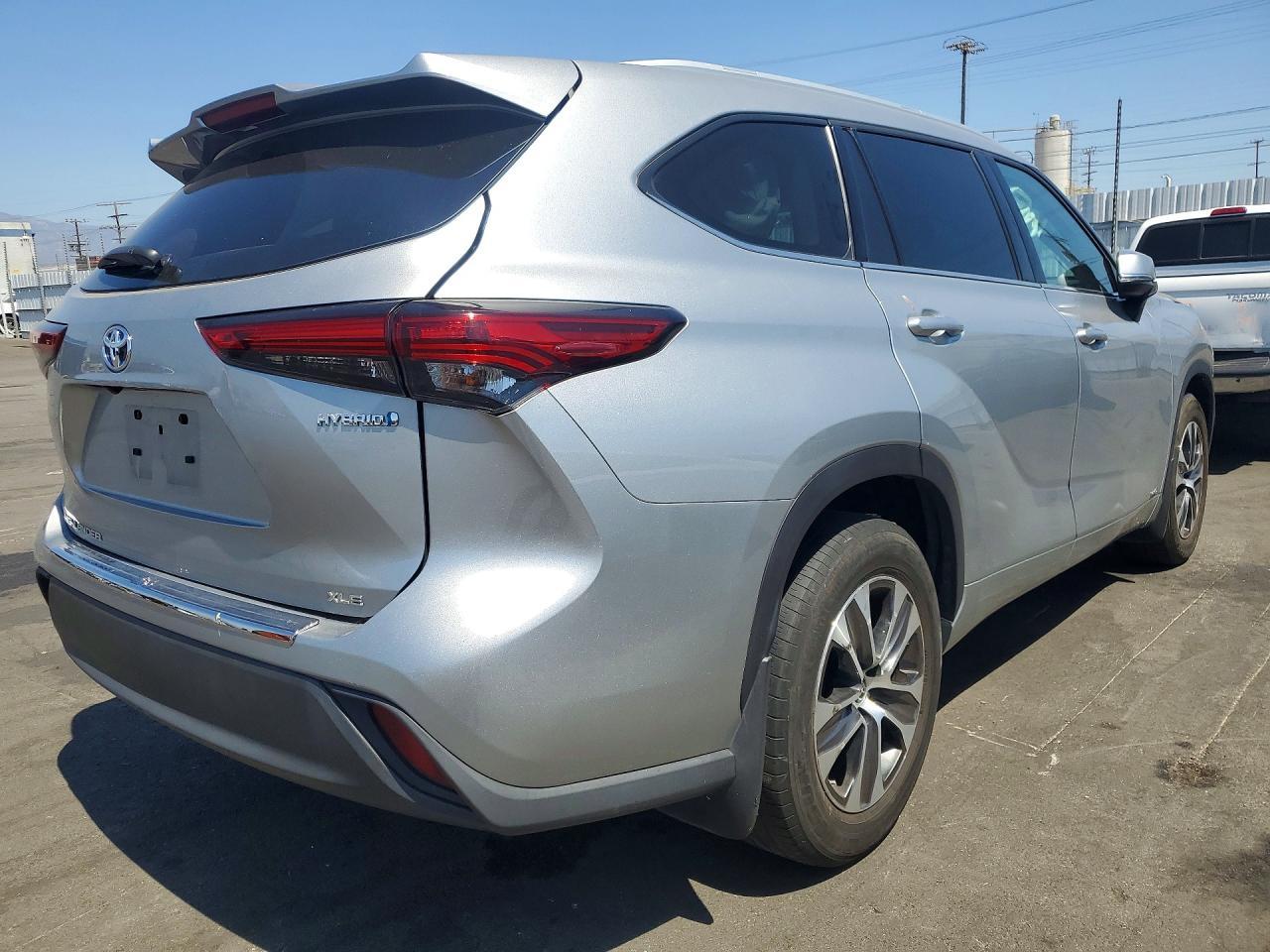 2022 Toyota Highlander Hybrid Xle - Фото 3