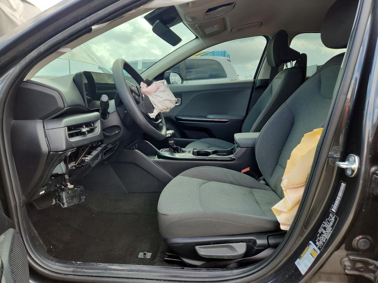 2025 Kia K4 Lxs - Image 7