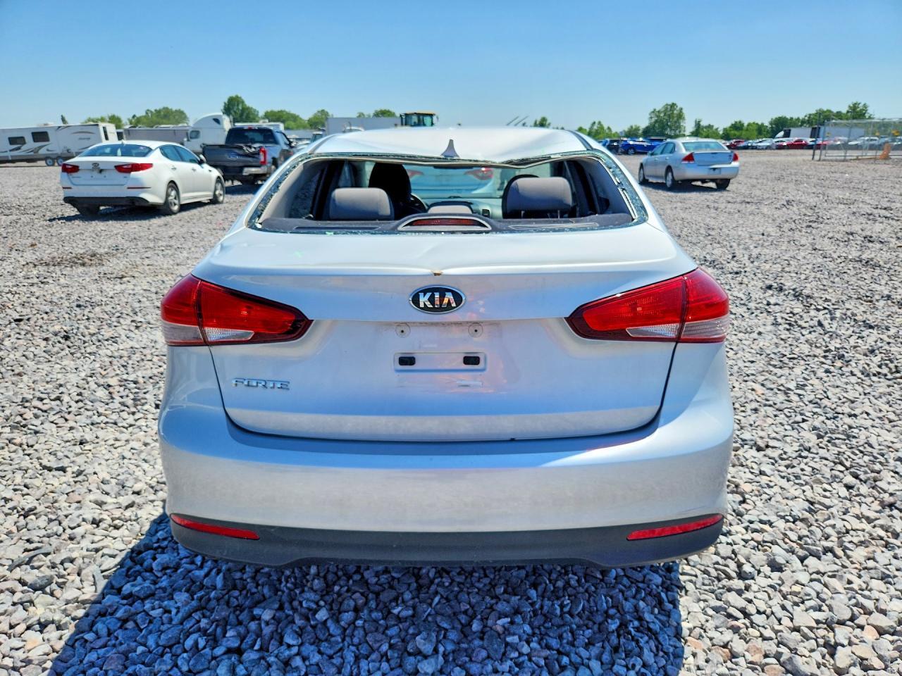 2017 Kia Forte Lx - Фото 6