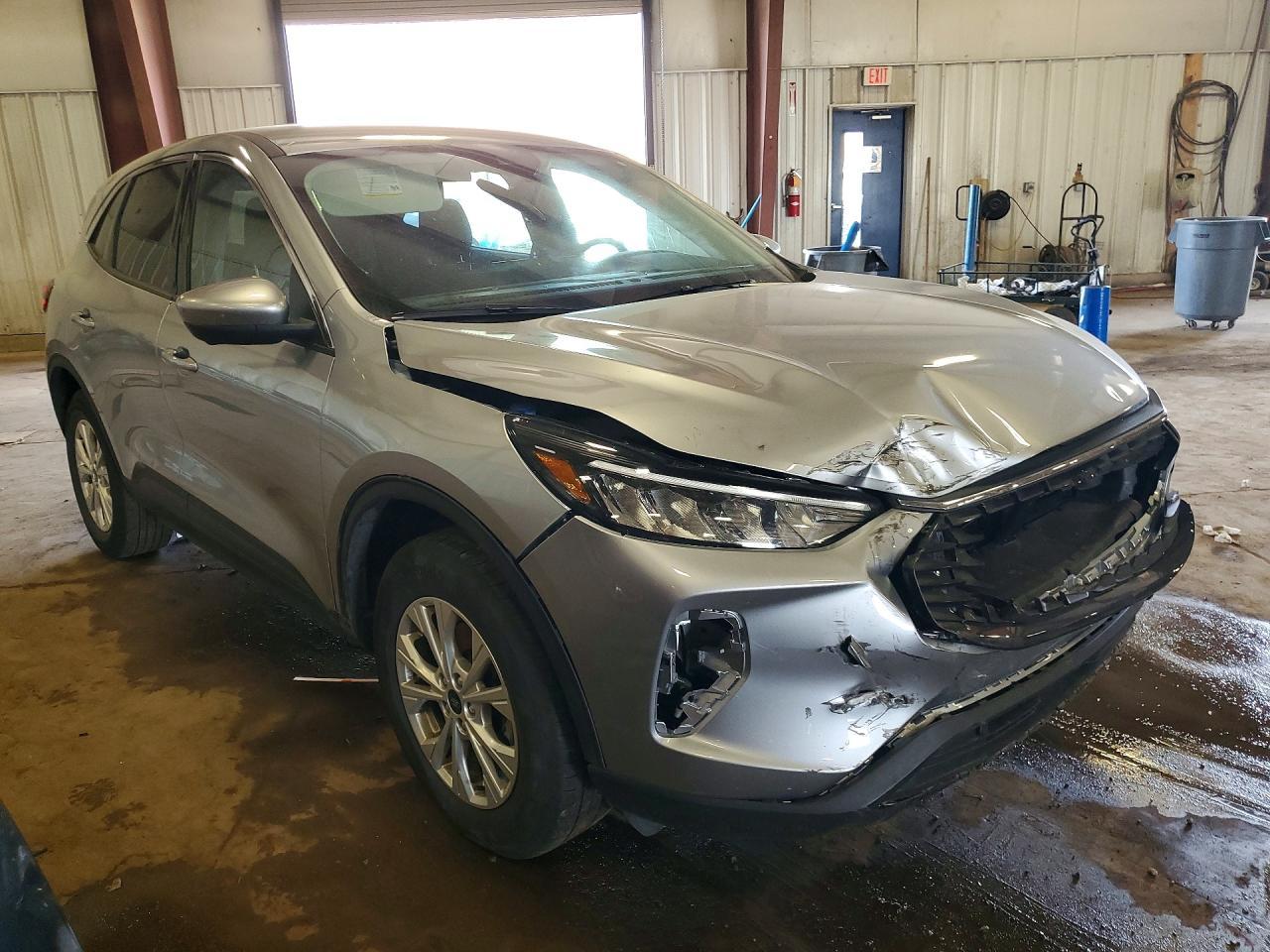 2023 Ford Escape Active - Image 4
