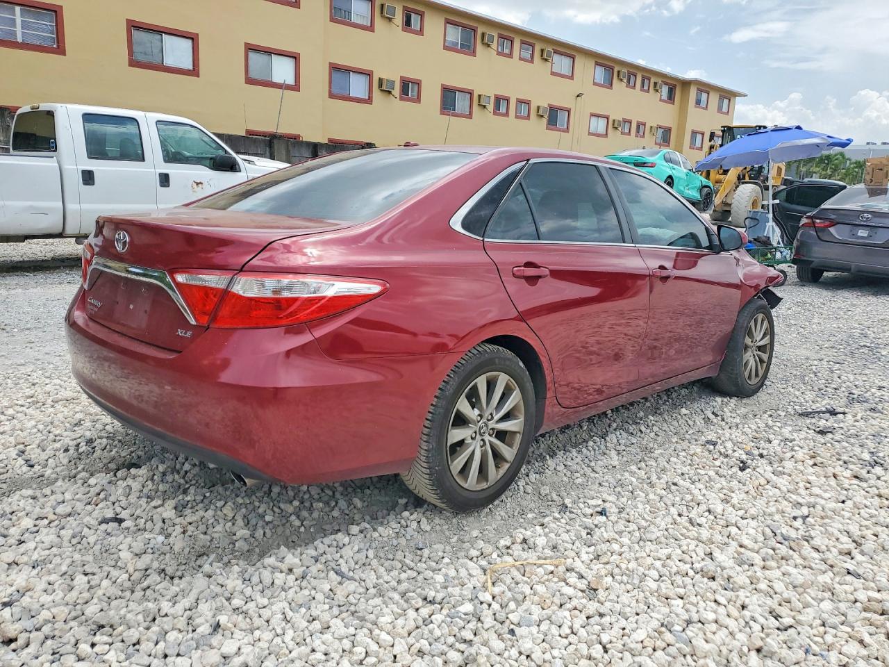 2017 Toyota Camry Xle - Фото 3