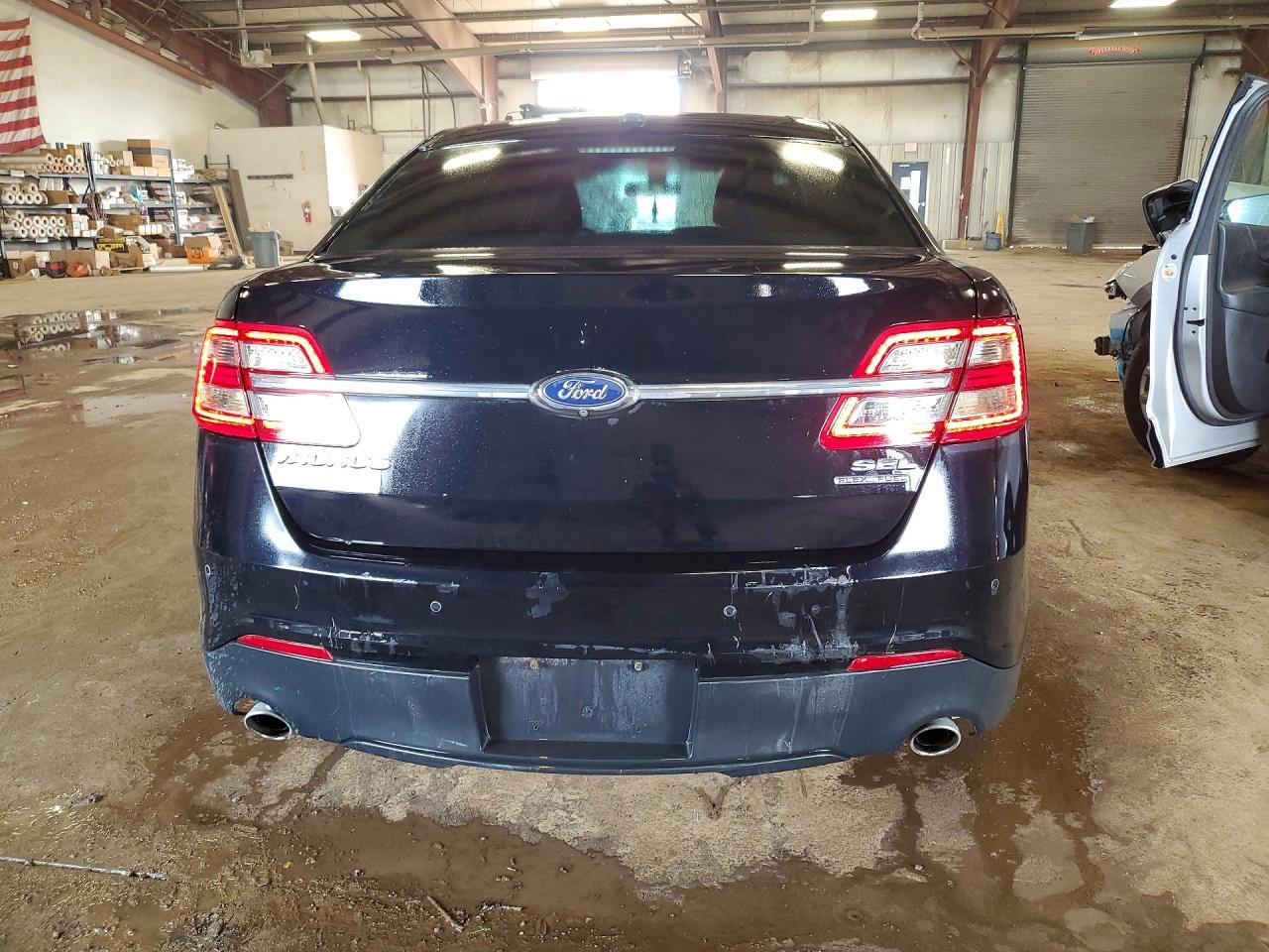 2017 Ford Taurus Sel - Image 6