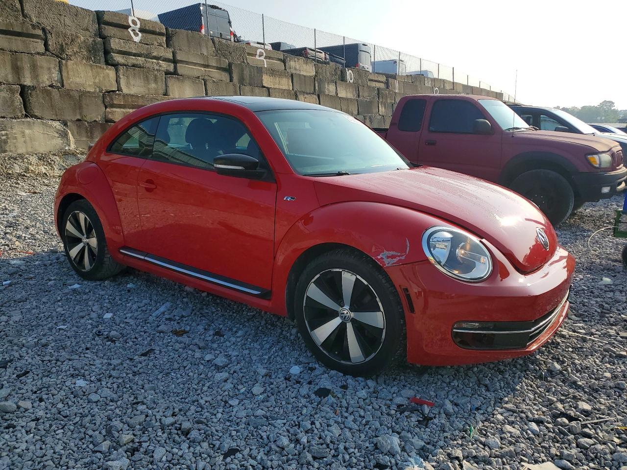 2015 Volkswagen Beetle R-Line - Фото 4