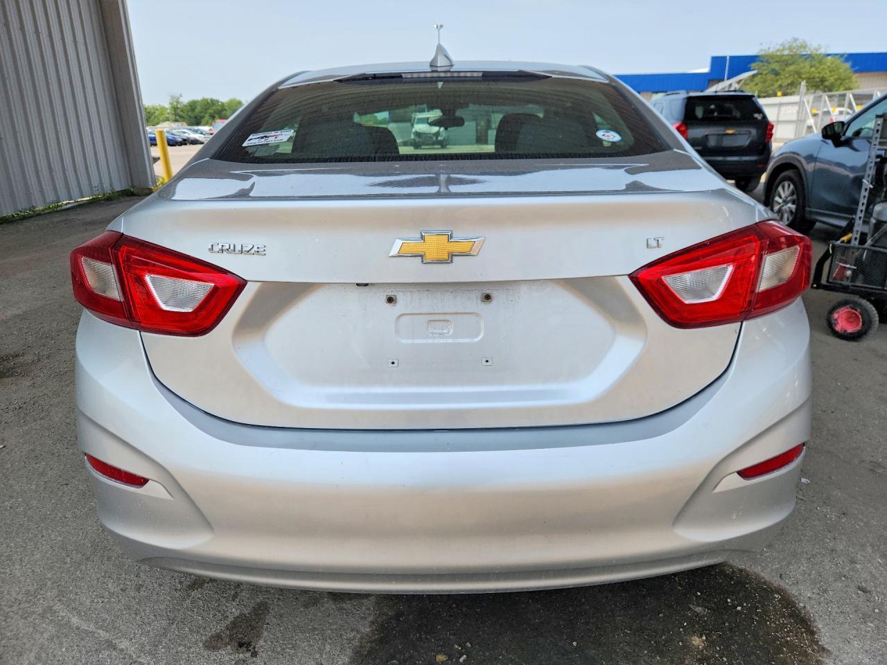 2018 Chevrolet Cruze Lt - Фото 6