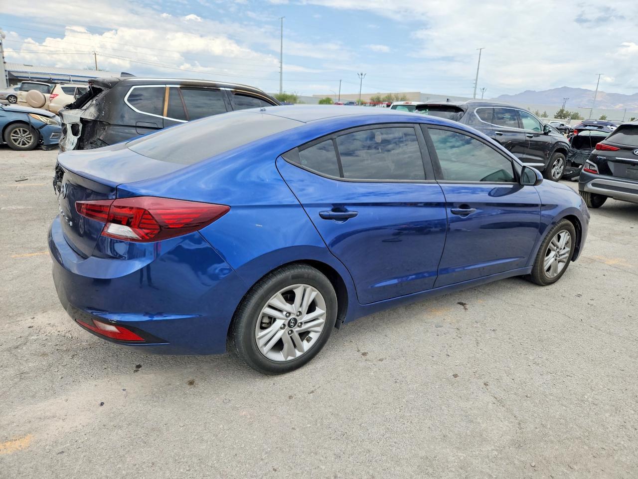 2020 Hyundai Elantra Sel - Image 3