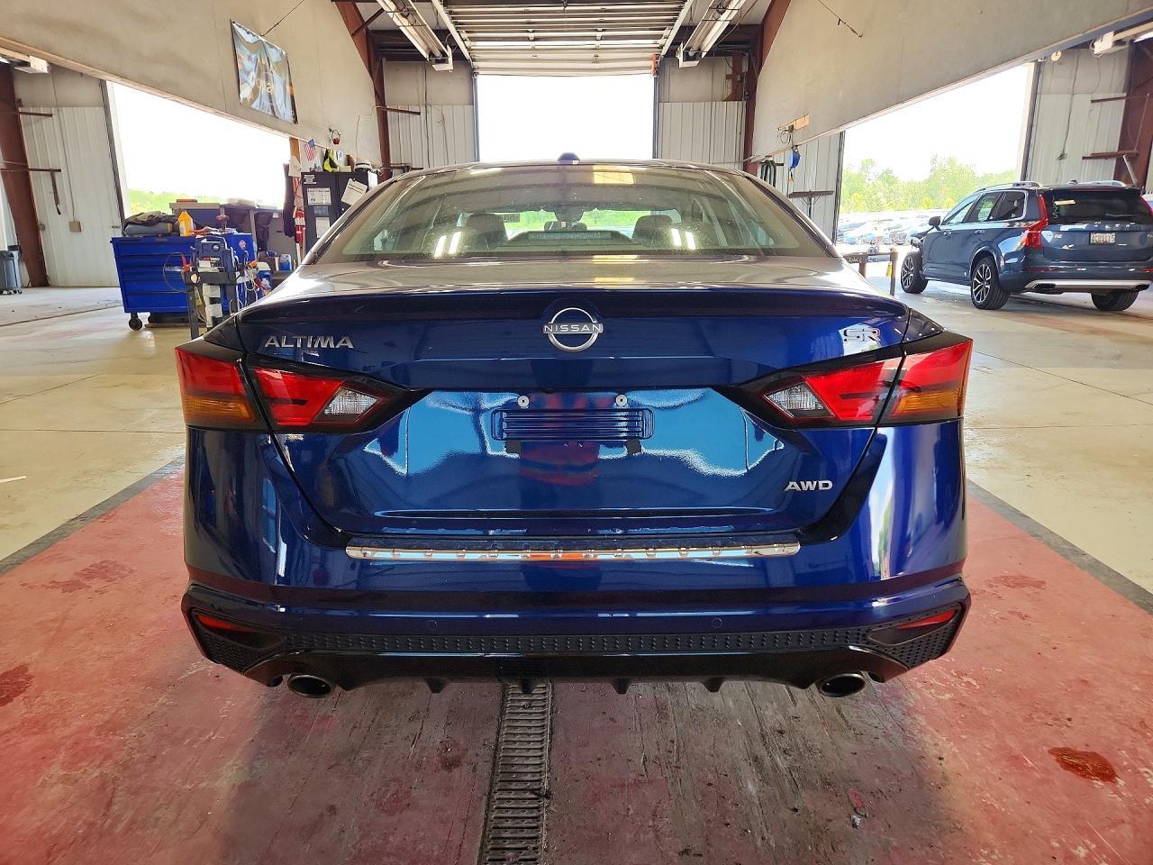 2023 Nissan Altima Sr - Фото 6