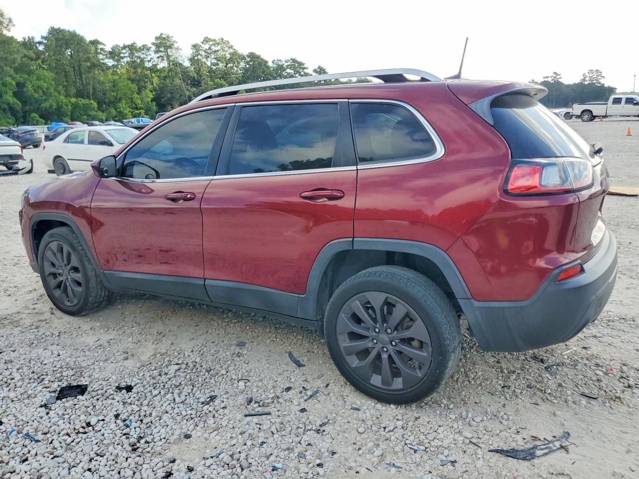 2019 Jeep Cherokee Latitude Plus - Фото 2