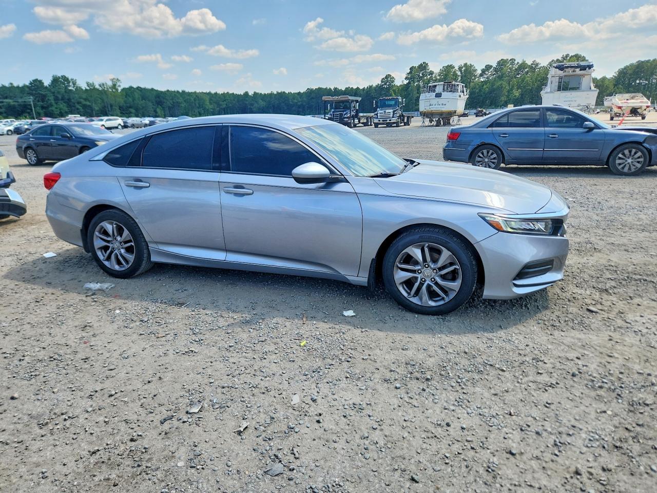 2018 Honda Accord Lx - Фото 4