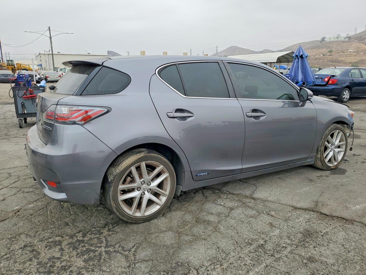 2015 Lexus Ct 200 - Image 3