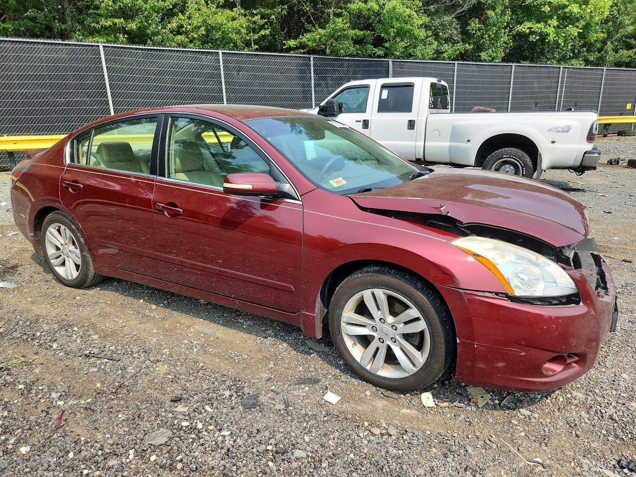2019 Nissan Altima Sr - Фото 4