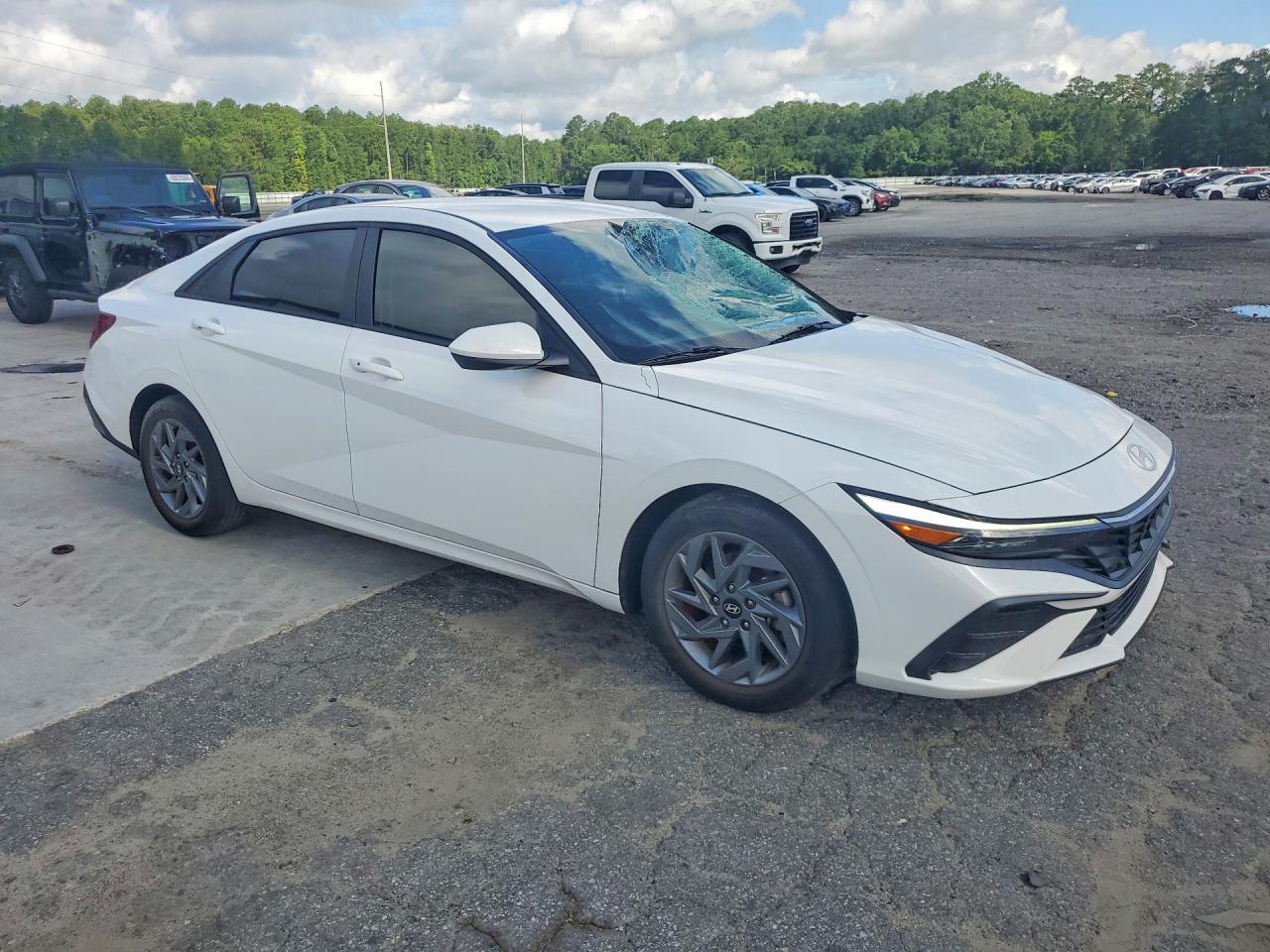 2024 Hyundai Elantra Sel - Фото 4