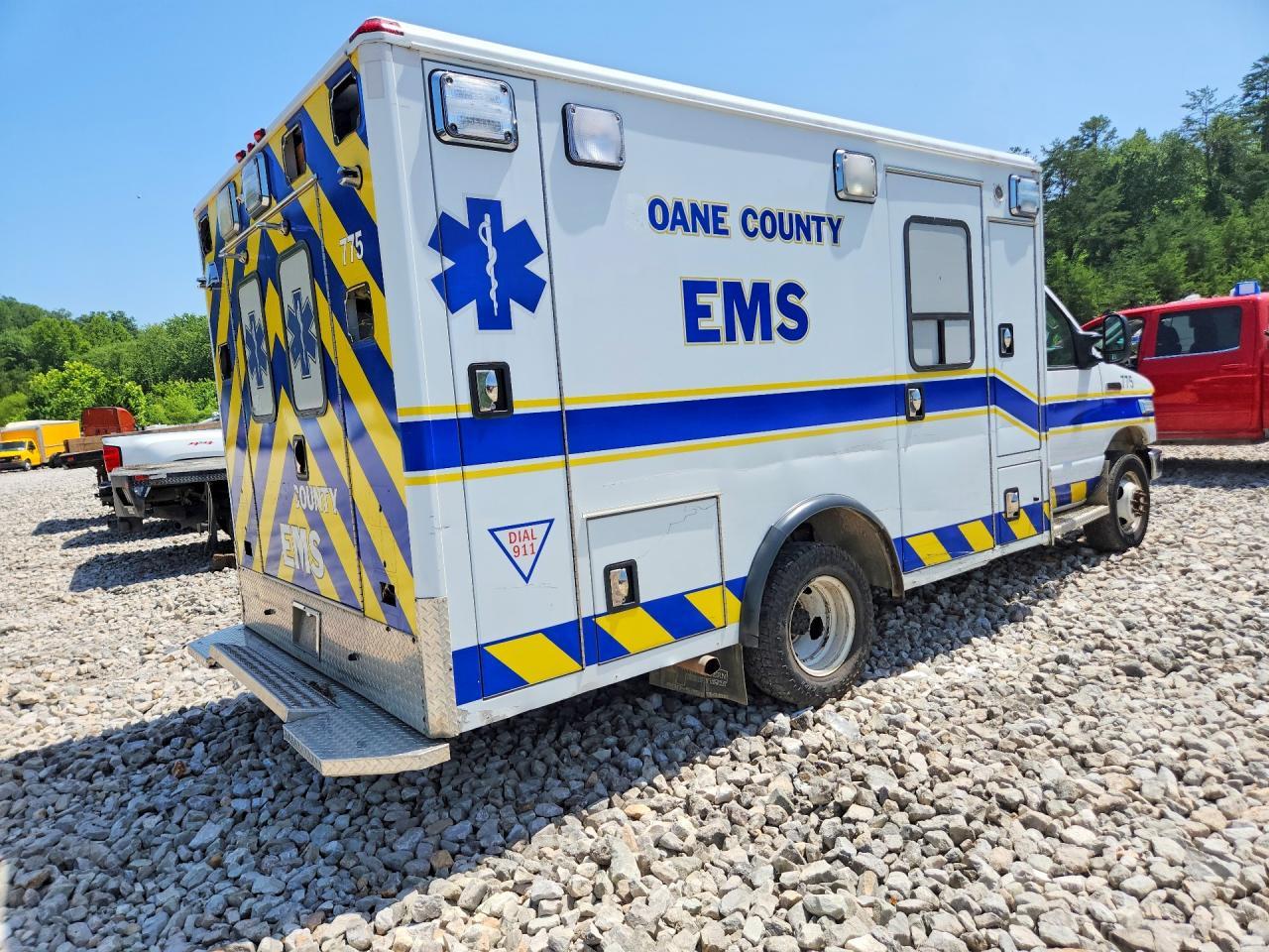 2018 Ford Econoline E350 Sd Ambulance - Фото 3