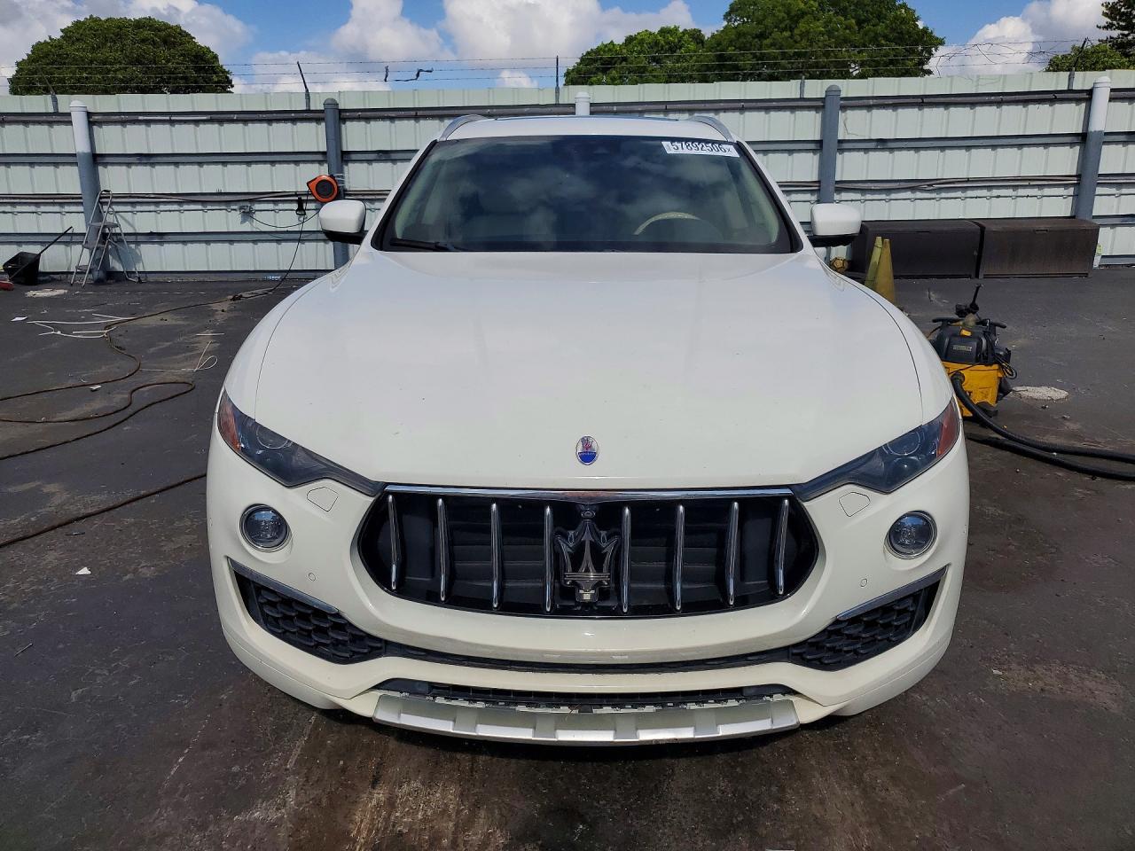 2019 Maserati Levante - Image 5