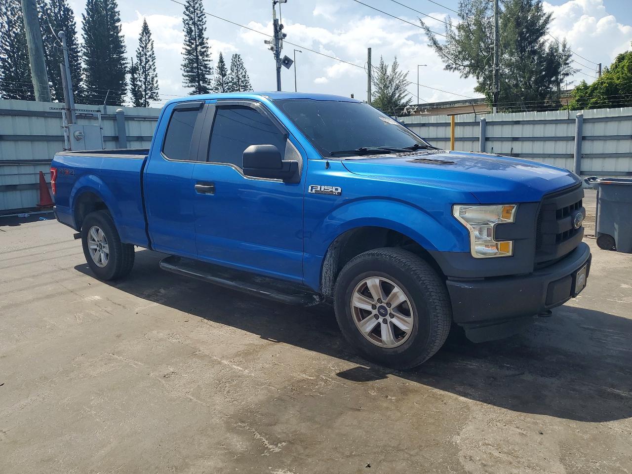 2016 Ford F150 Super Cab - Image 4