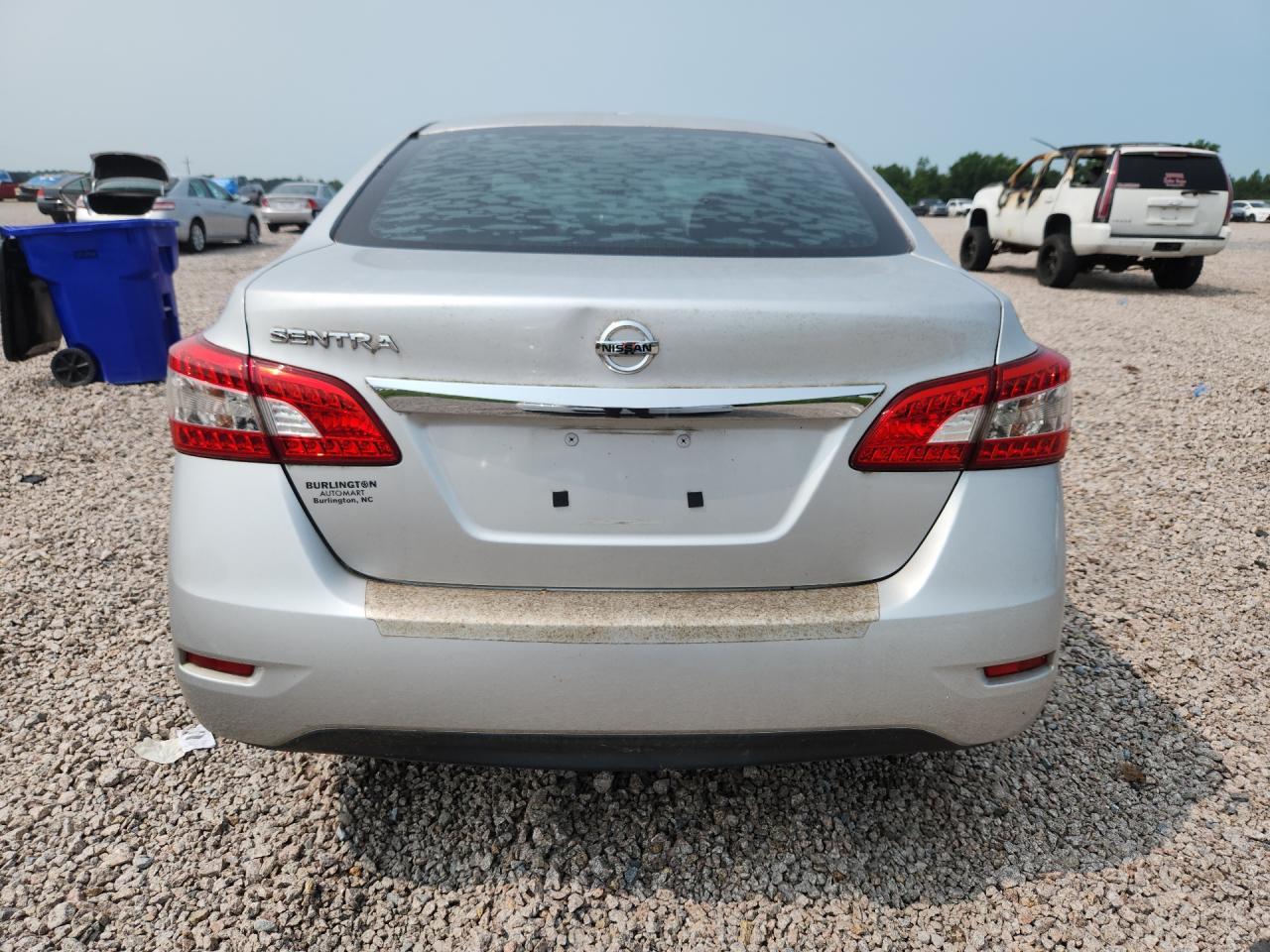 2015 Nissan Sentra S - Image 6