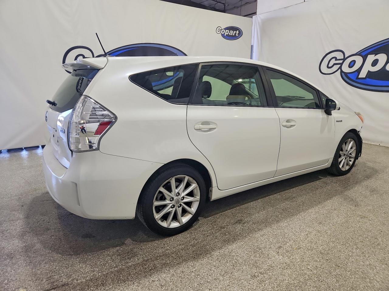 2014 Toyota Prius V Five - Image 3