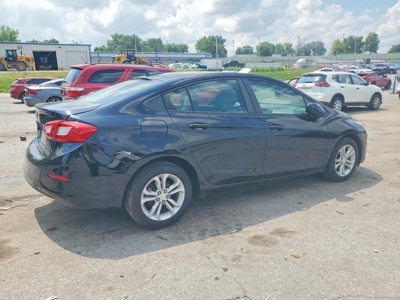 2019 Chevrolet Cruze Ls - Фото 3