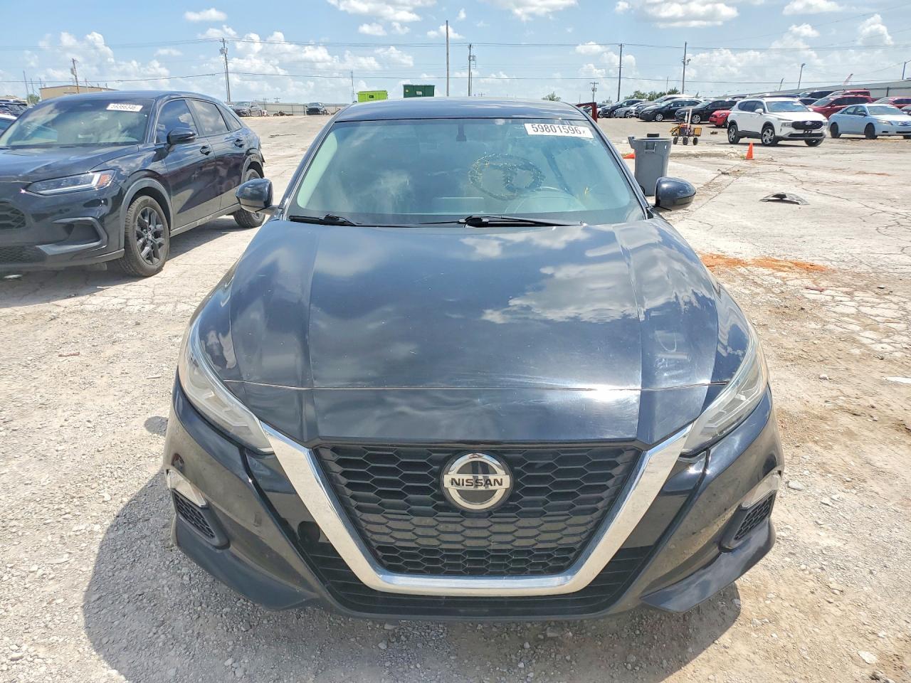 2022 Nissan Altima Sr - Image 5