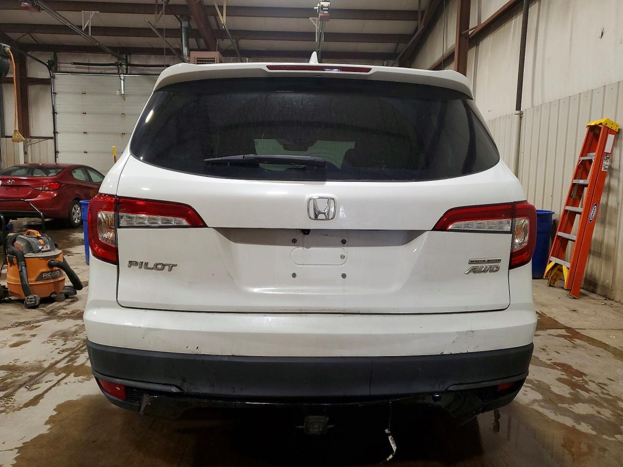 2022 Honda Pilot Se - Фото 6