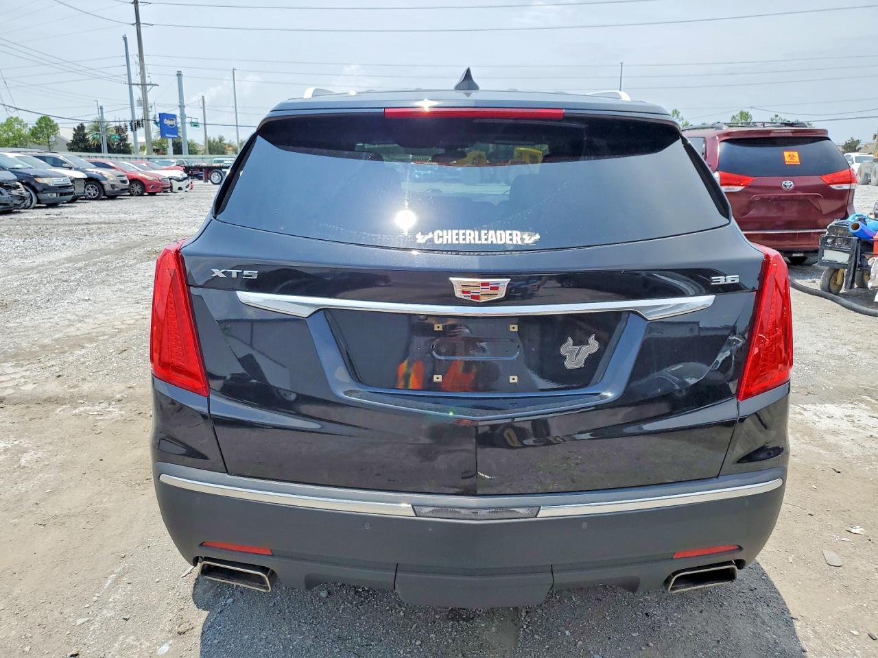2017 Cadillac Xt5 - Image 6