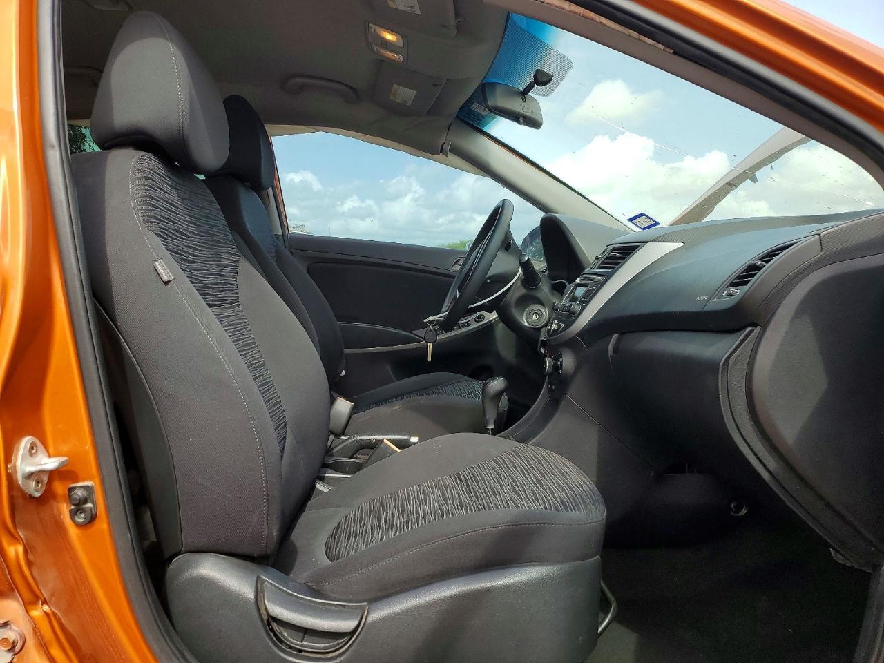 2017 Hyundai Accent Se - Image 7