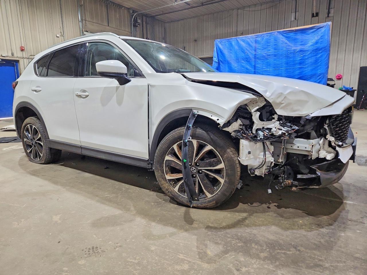 2023 Mazda Cx-5 Premium - Image 4