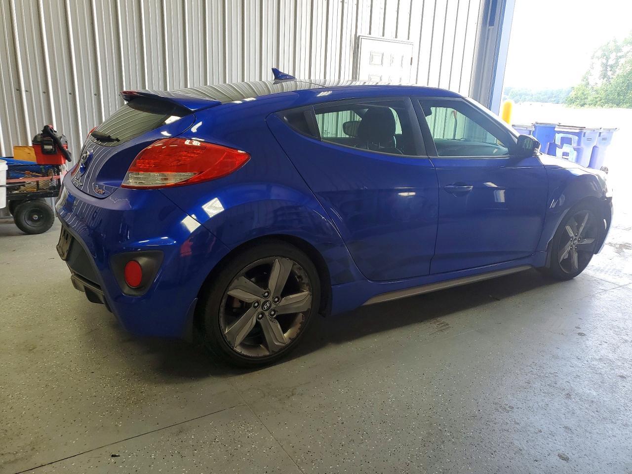 2015 Hyundai Veloster Turbo - Фото 3