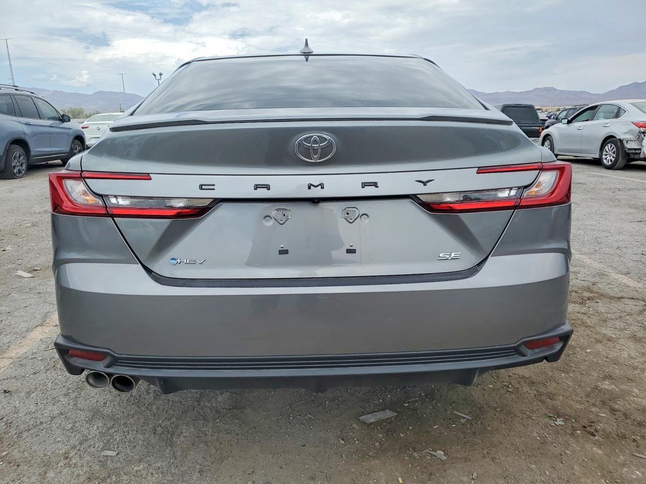 2026 Toyota Camry Se - Image 6