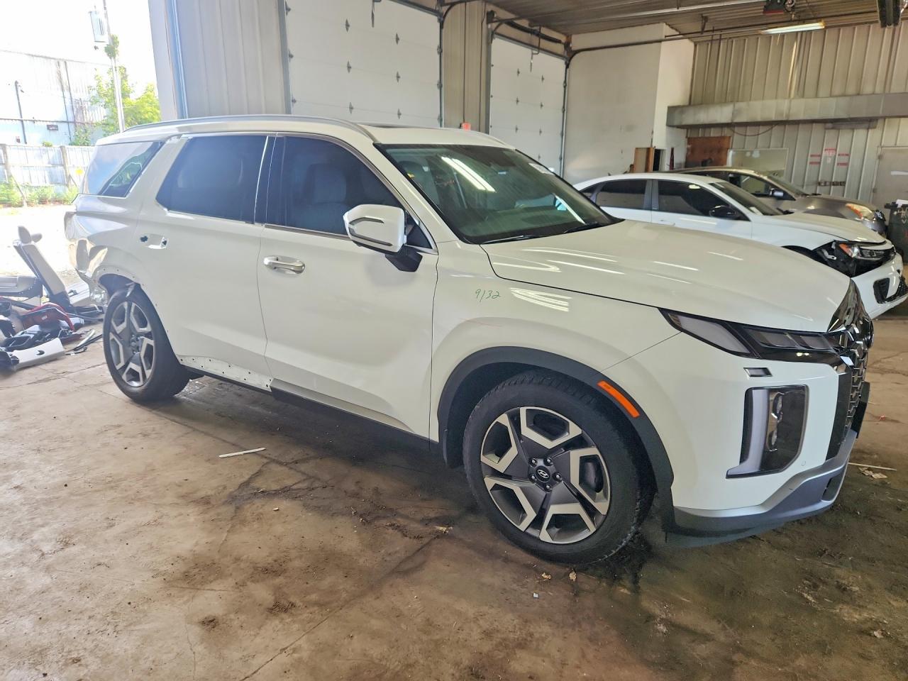 2023 Hyundai Palisade Limited - Фото 4