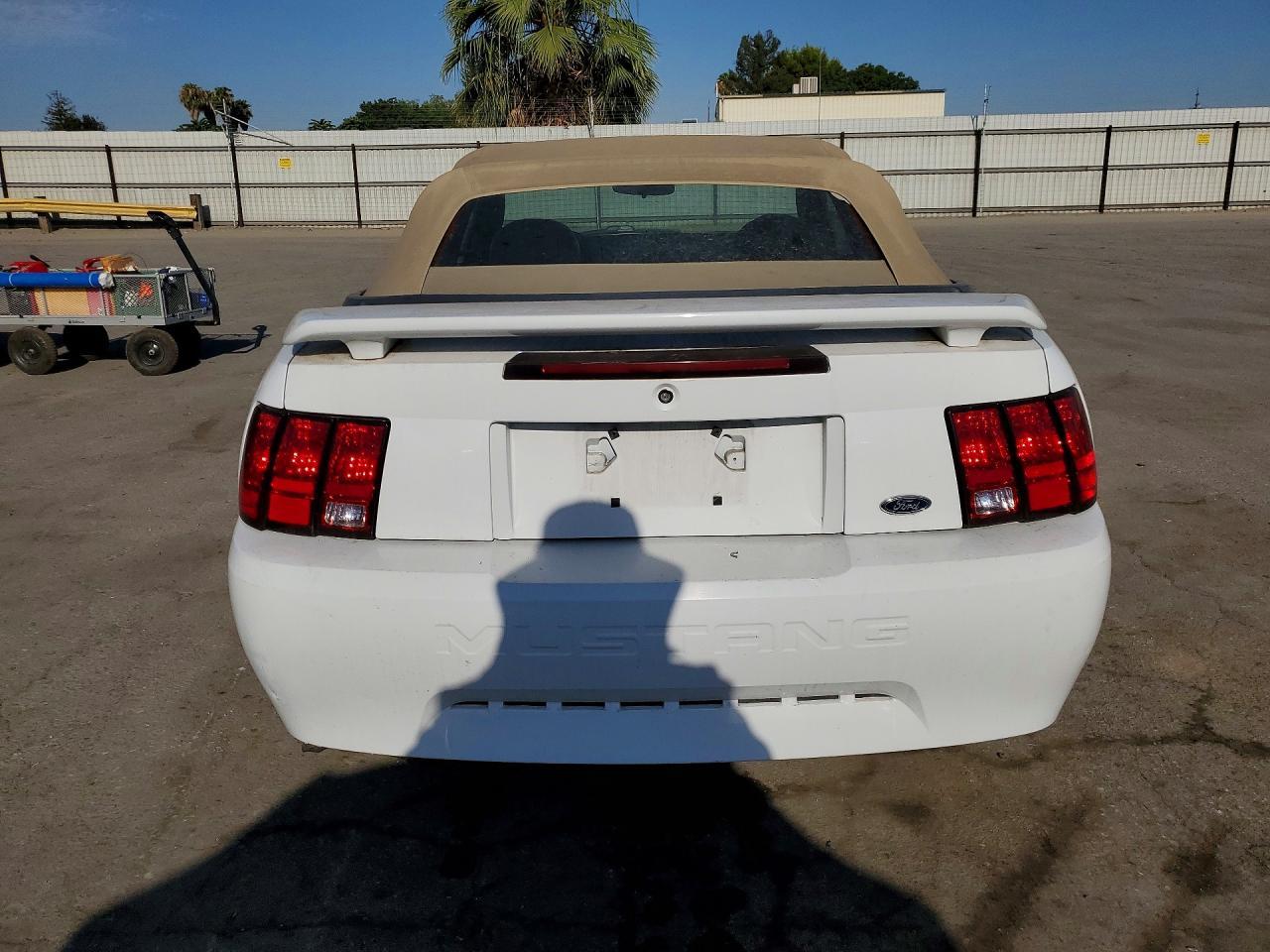 2004 Ford Mustang - Image 6