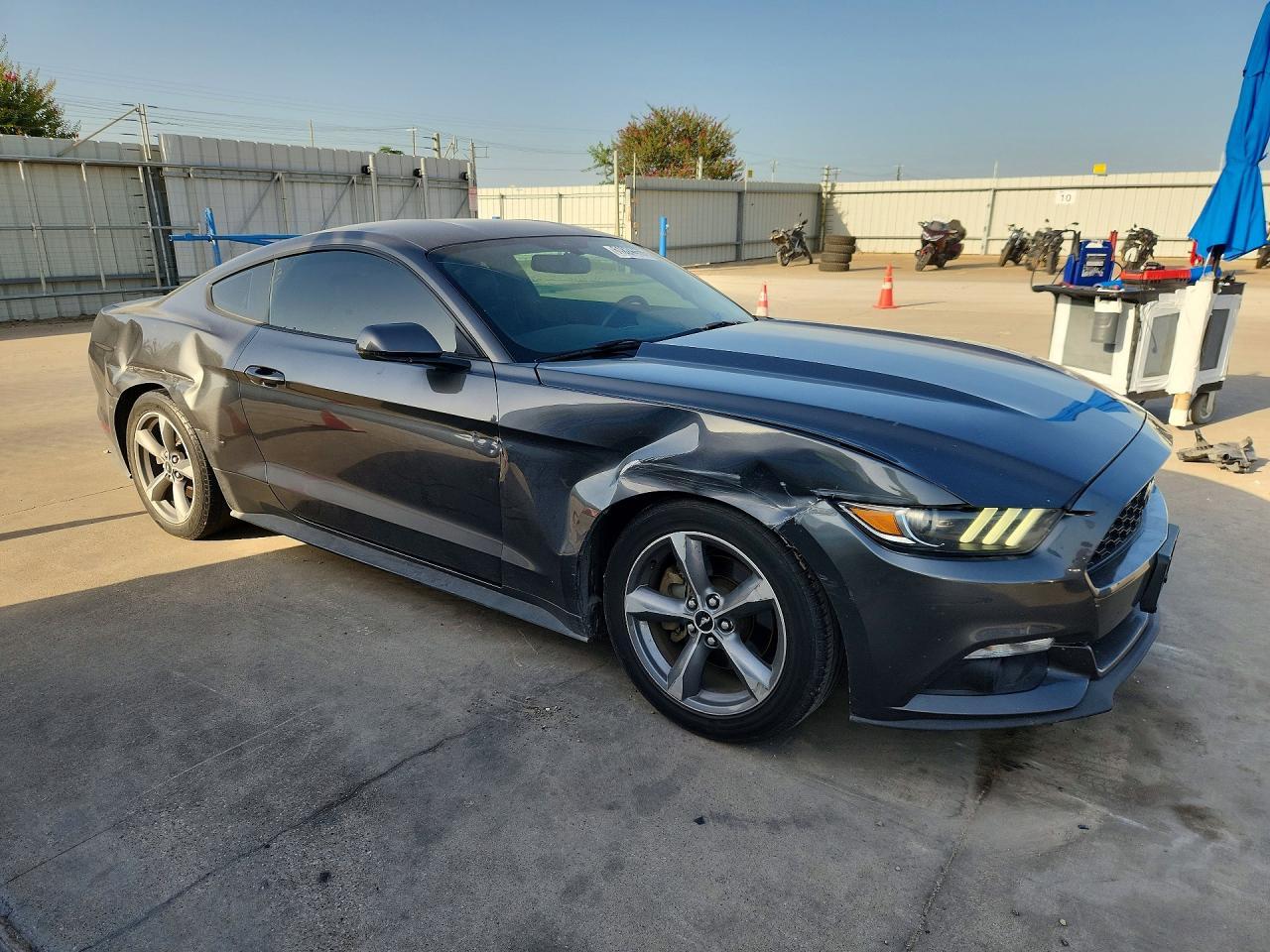 2017 Ford Mustang - Фото 4