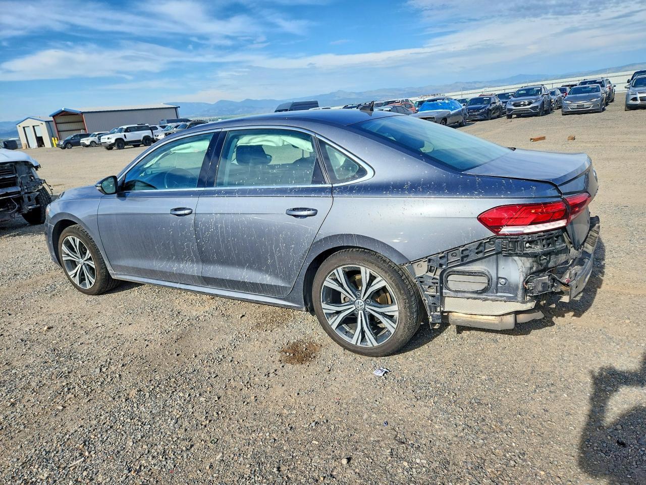 2020 Volkswagen Passat Sel - Фото 2