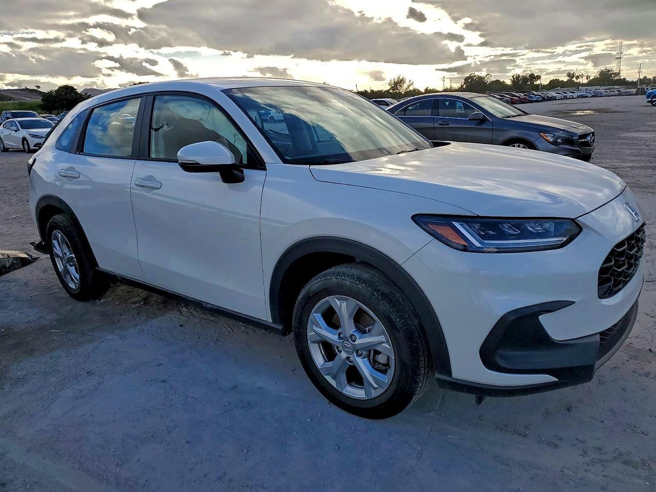 2025 Honda Hr-V Lx - Image 4