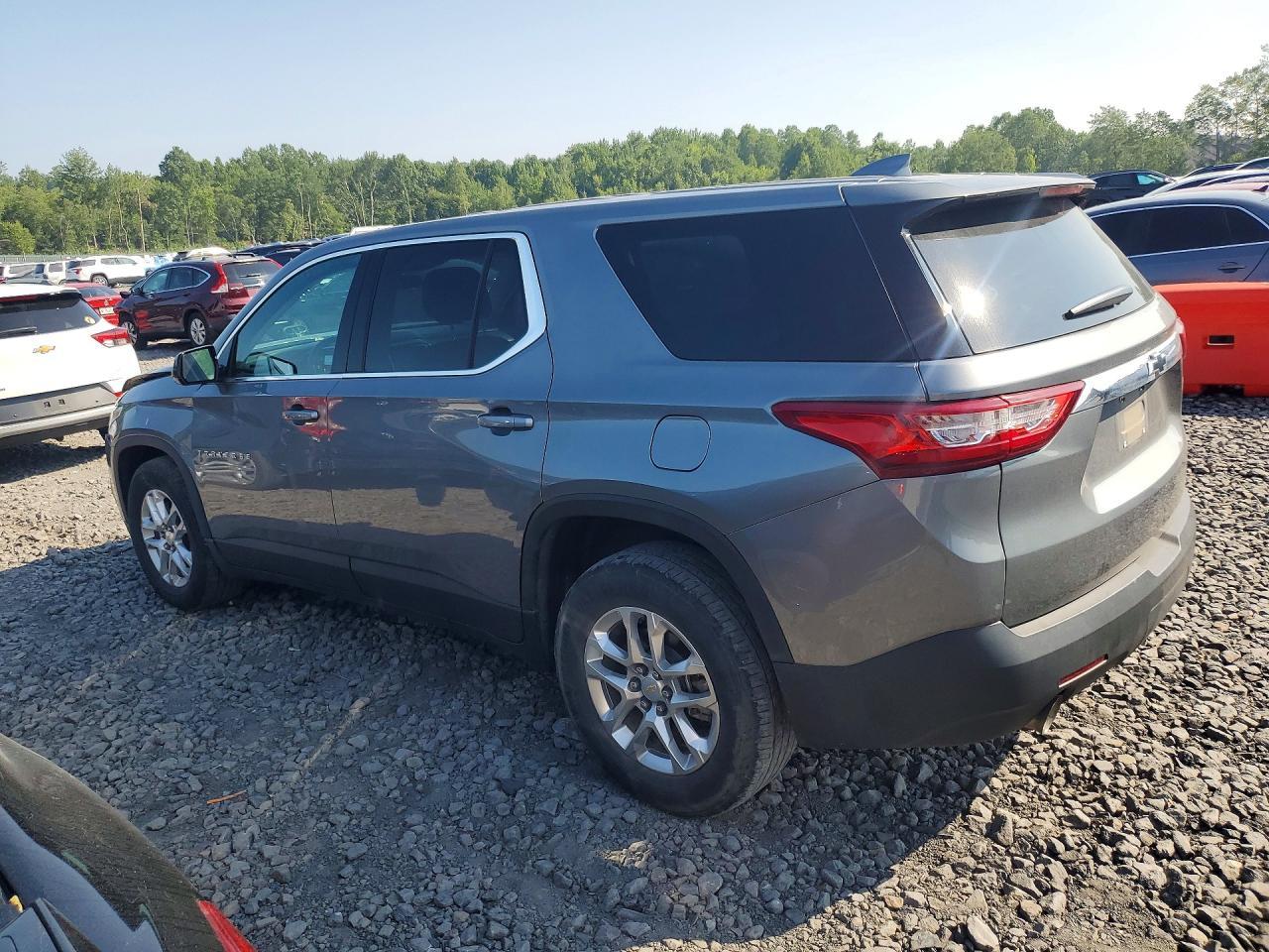 2020 Chevrolet Traverse Ls - Фото 2
