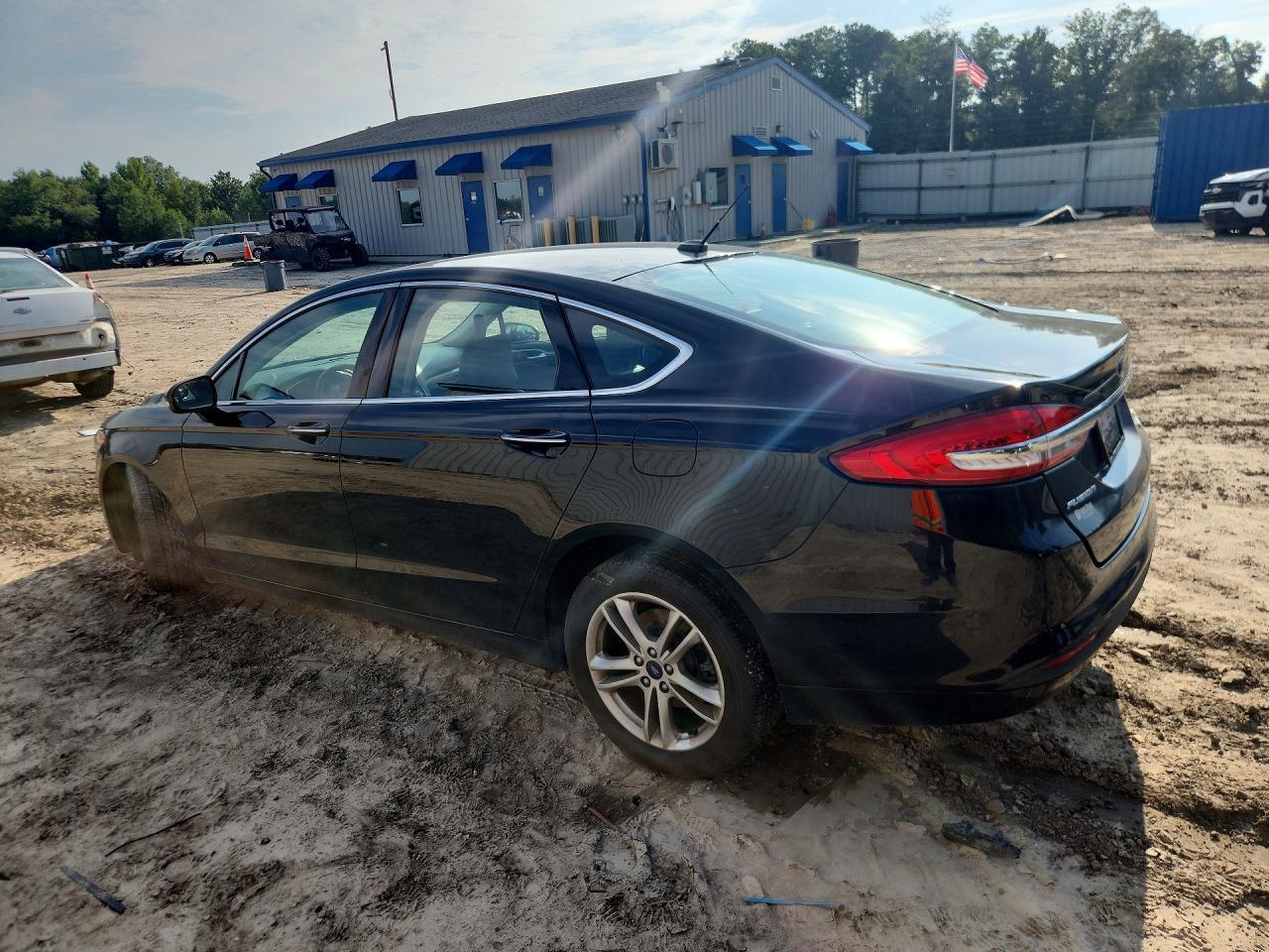 2018 Ford Fusion Se - Фото 2