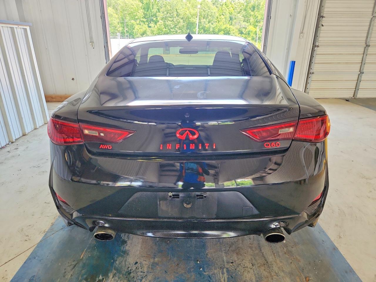 2018 Infiniti Q60 3.0T Luxe - Фото 6
