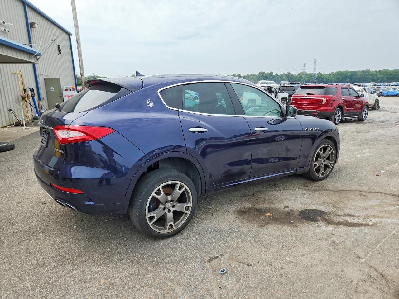 2017 Maserati Levante Luxury - Фото 3