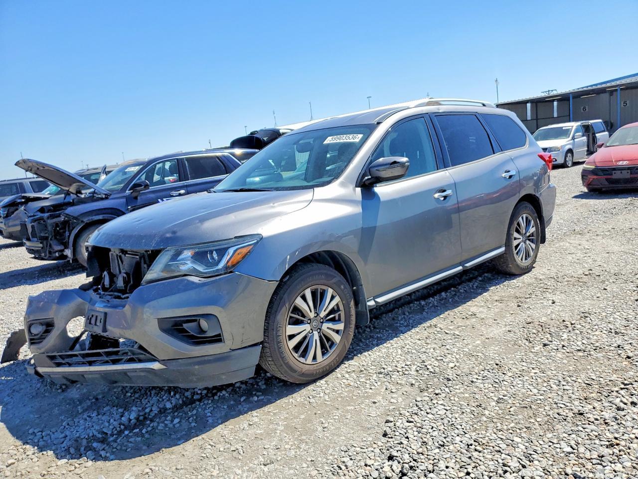 2019 Nissan Pathfinder Sv
