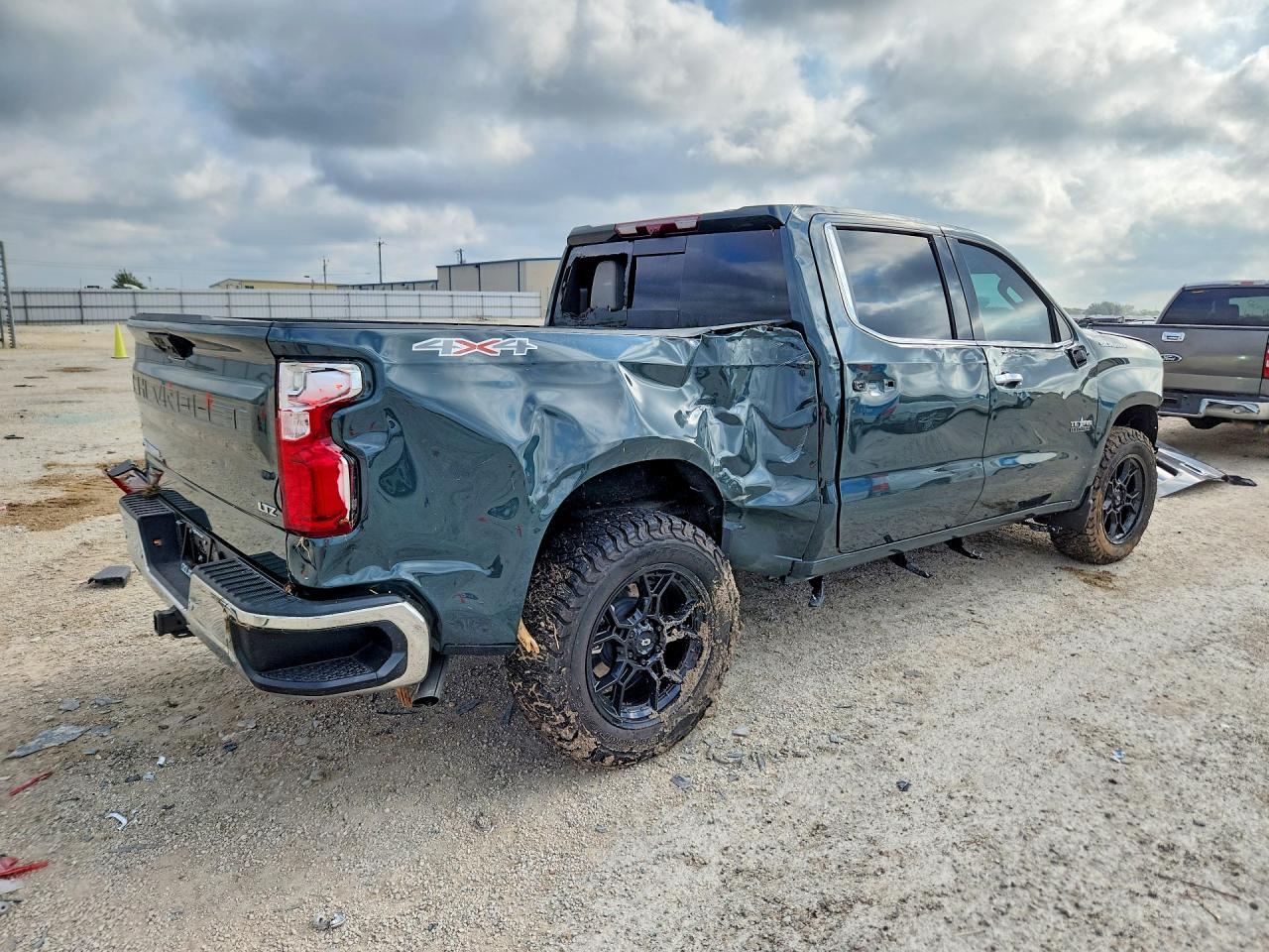 2026 Chevrolet Silverado K1500 Ltz - Фото 3