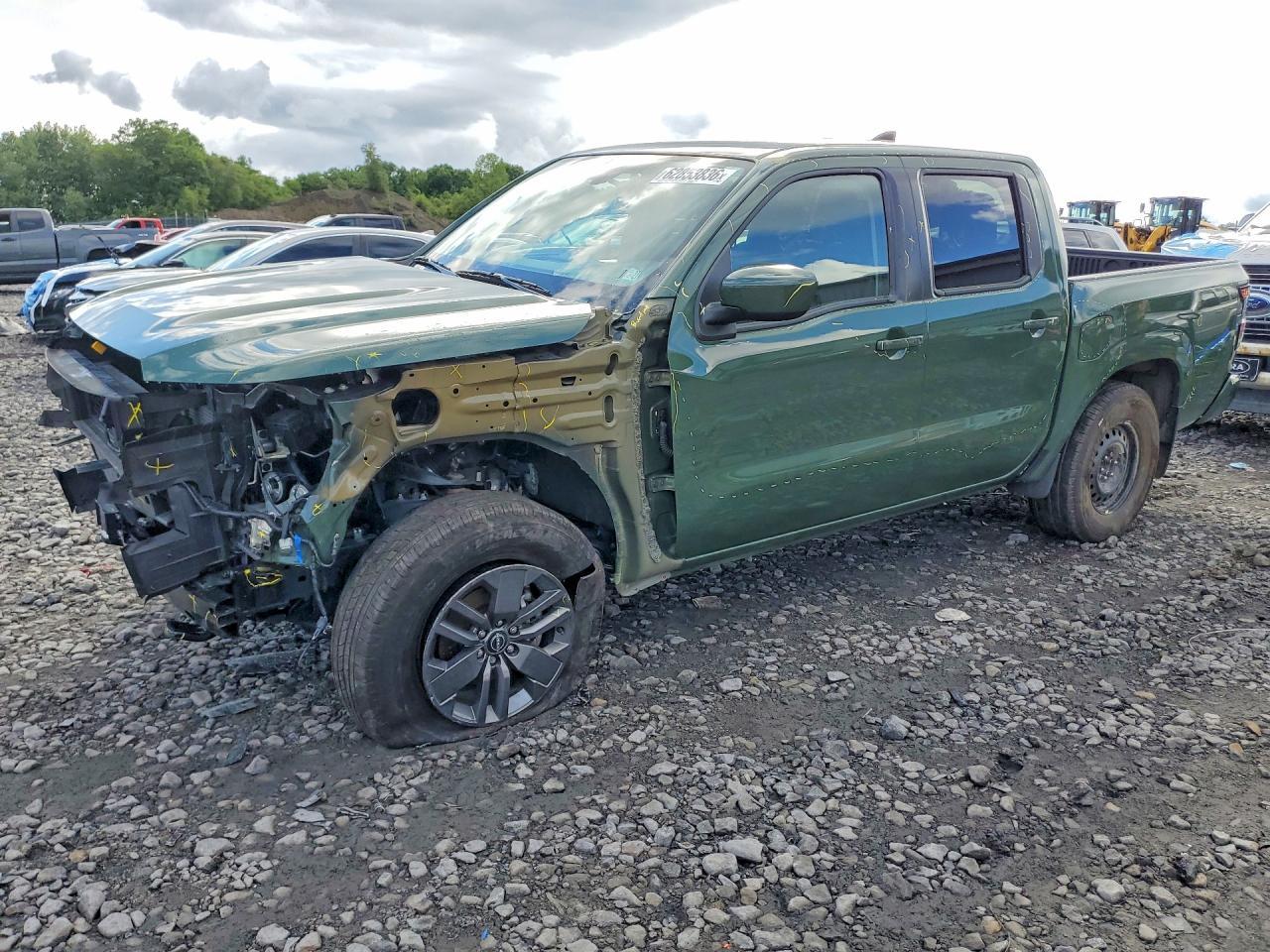 2025 Nissan Frontier Sv
