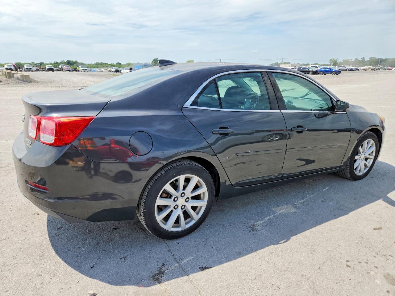 2015 Chevrolet Malibu 2Lt - Image 3